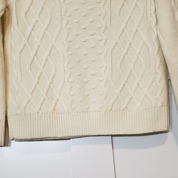 White House Black Market Wool Blend Cable Knit Sweater Pearls Cream Size… - Picture 11 of 11